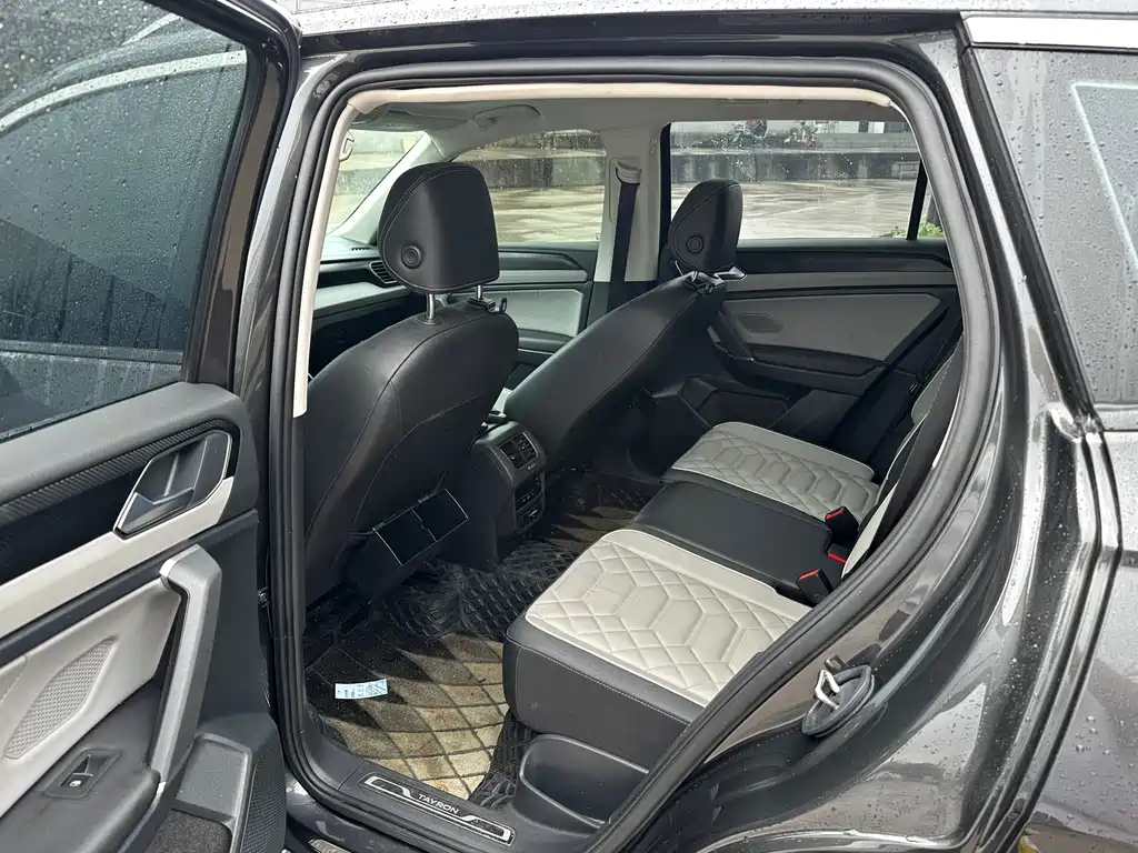 Volkswagen Tayron 2023 330TSI FWD Luxury Plus Advanced Edition 2023 - thumbnail 5