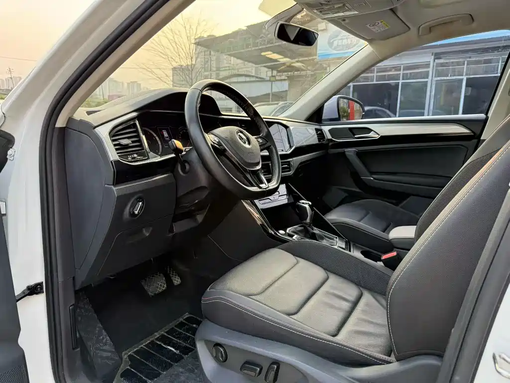 Volkswagen Tayron 2022 280TSI Front-Wheel Drive Luxury Intelligent Connectivity Edition 2022 - thumbnail 4