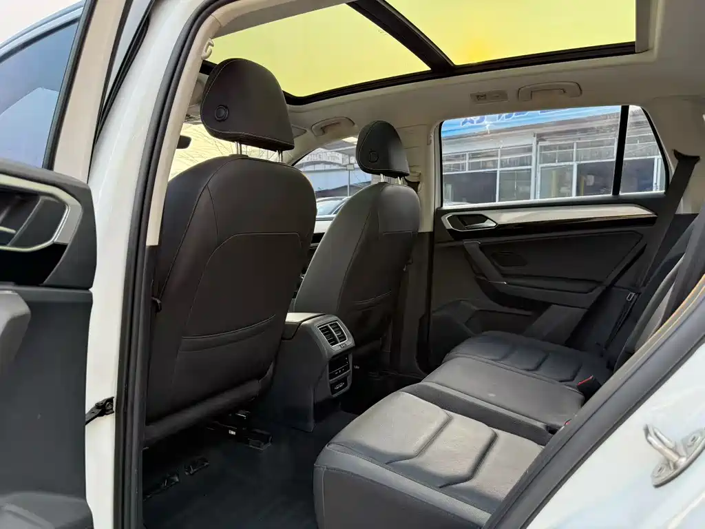 Volkswagen Tayron 2022 280TSI Front-Wheel Drive Luxury Intelligent Connectivity Edition 2022 - thumbnail 6