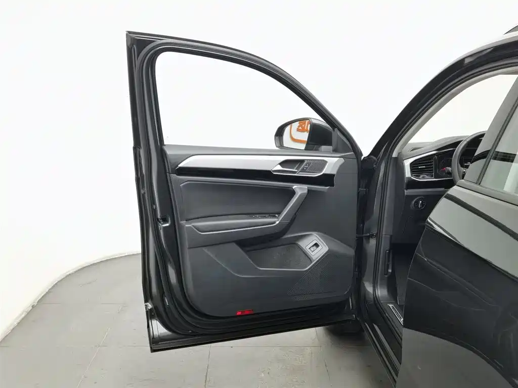 Volkswagen Tayron 2022 280TSI FWD Luxury Connect Edition 2022 - thumbnail 8