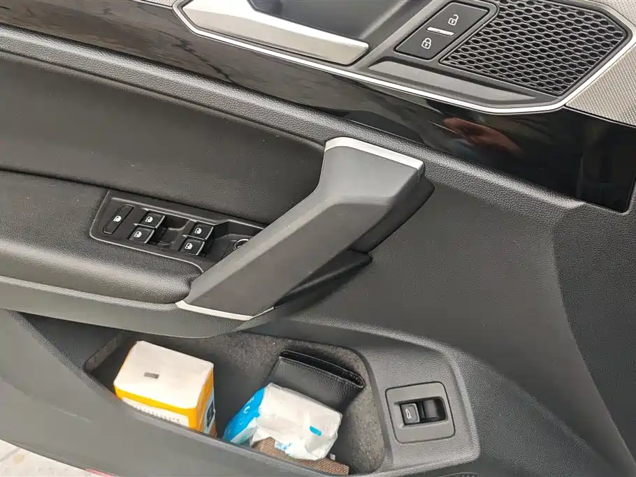 Volkswagen Tayron 2022 330TSI FWD Luxury Connect Edition 2022 - thumbnail 7