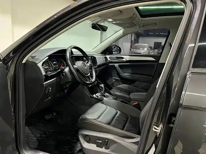 Volkswagen Tayron 2022 280TSI FWD Luxury Connect Edition 2022 - thumbnail 5