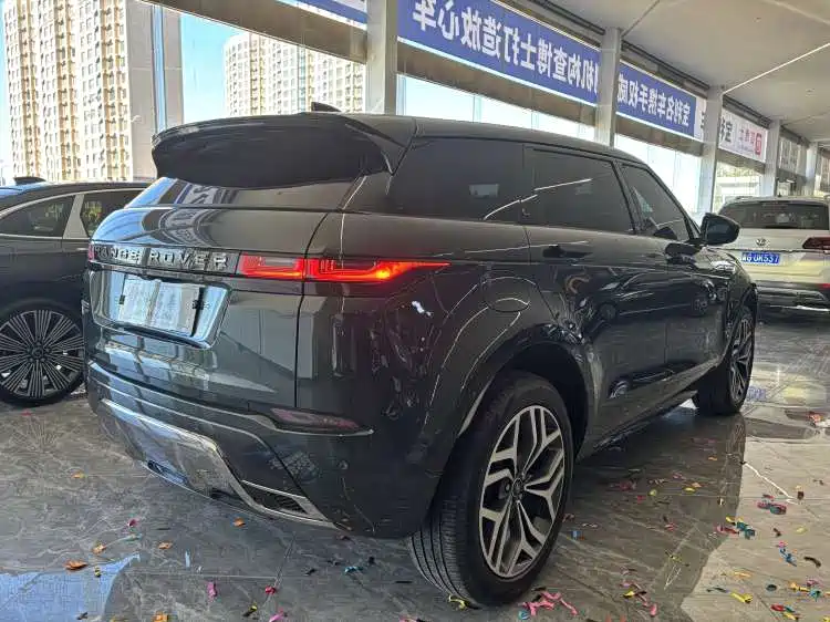 Land Rover Range Rover Evoque 2023 L 249PS HSE 2023 - thumbnail 6