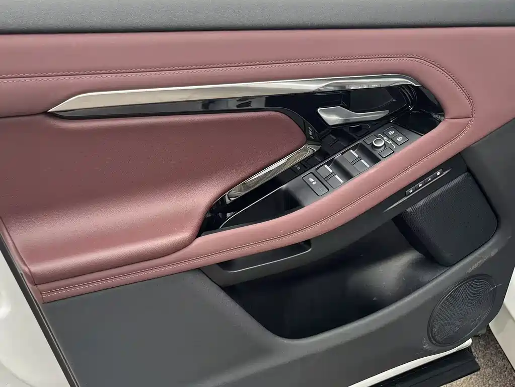 Land Rover Range Rover Evoque 2023 L 249PS HSE 2023 - thumbnail 5