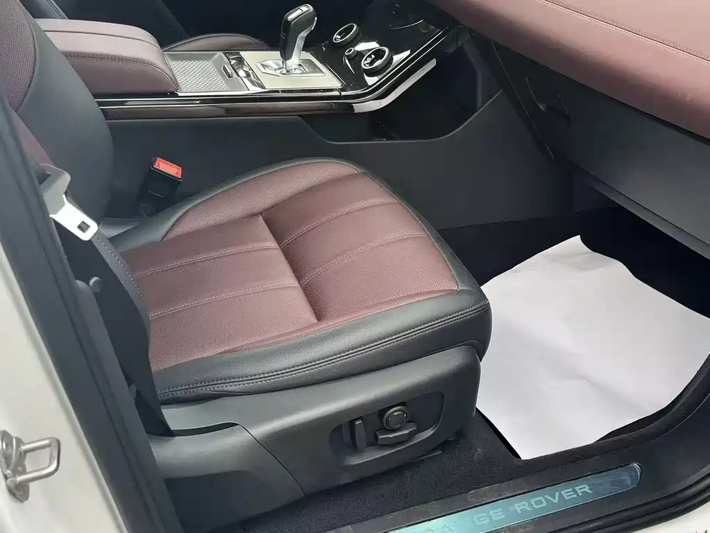Land Rover Range Rover Evoque 2023 L 249PS HSE 2023 - thumbnail 14