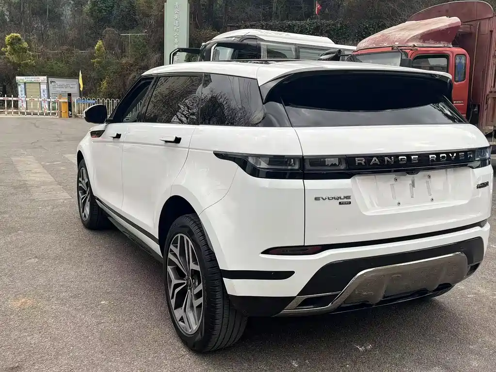 Land Rover Range Rover Evoque 2023 L 249PS HSE 2023 - thumbnail 15