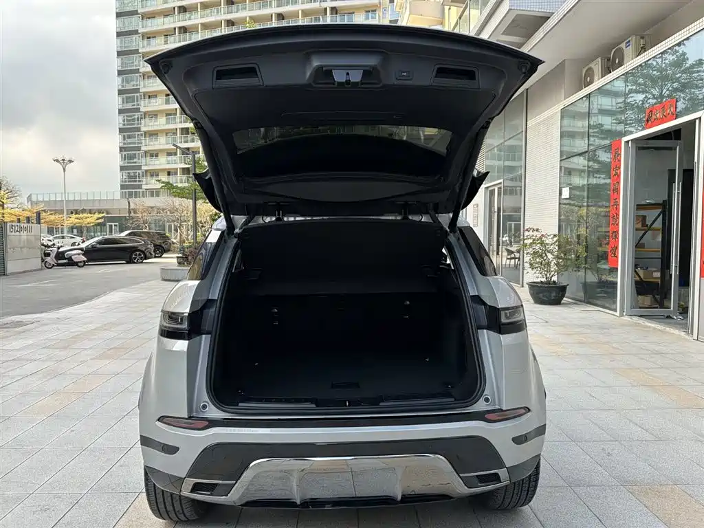 Land Rover Range Rover Evoque 2023 L 249PS HSE 2023 - thumbnail 24