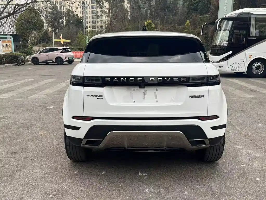 Land Rover Range Rover Evoque 2023 L 249PS HSE 2023 - thumbnail 16