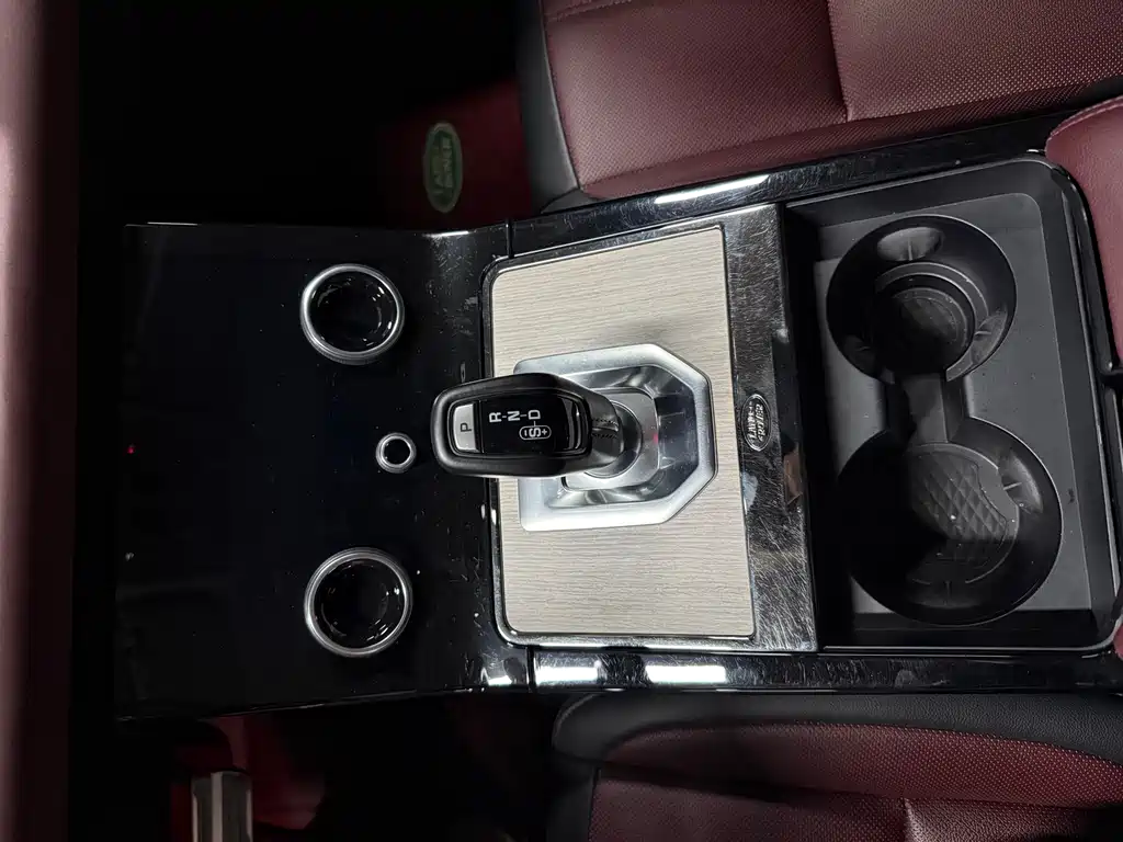 Land Rover Range Rover Evoque 2023 L 249PS HSE 2023 - thumbnail 7