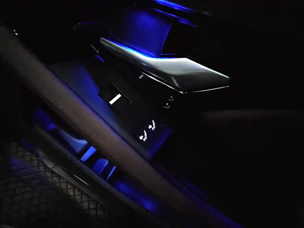 Land Rover Range Rover Evoque L 249PS Luxury Edition 2023 2023 - thumbnail 19