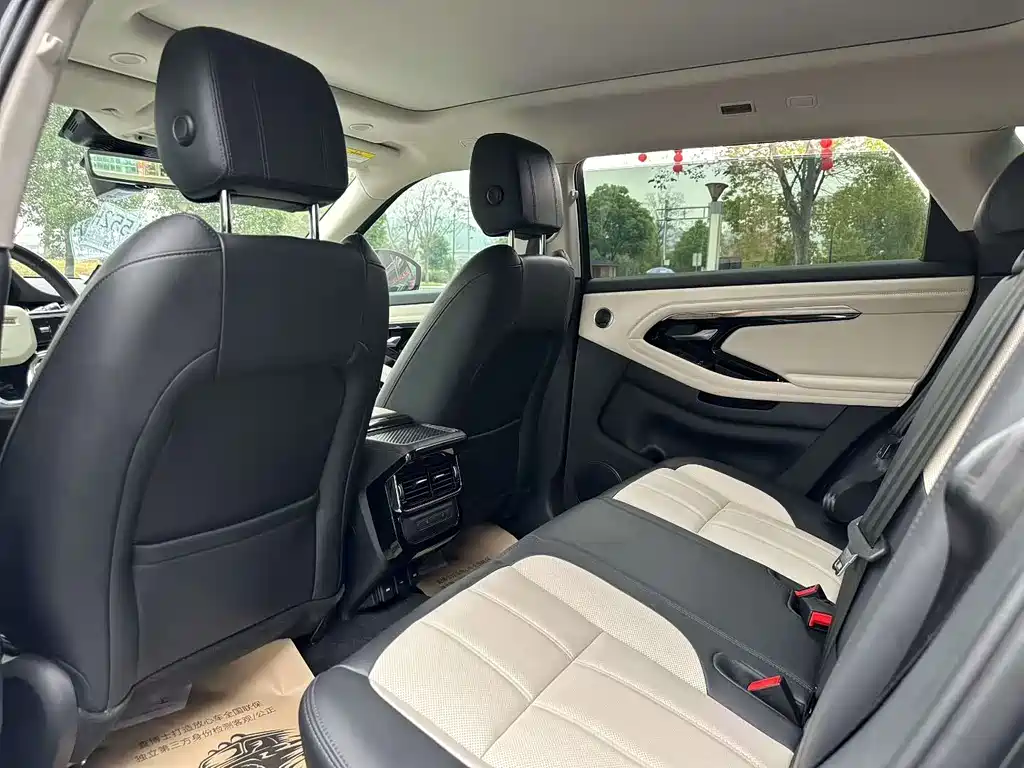 Land Rover Range Rover Evoque 2022 L 249PS R-Dynamic Luxury Edition 2022 - thumbnail 7