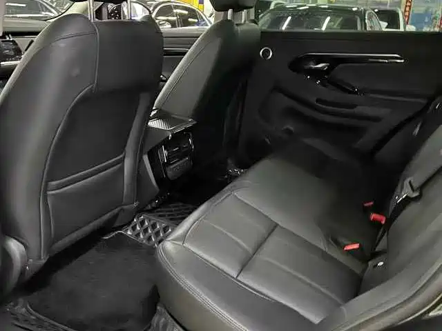 Land Rover Range Rover Evoque 2022 L 249PS R-Dynamic Luxury Edition 2022 - thumbnail 5