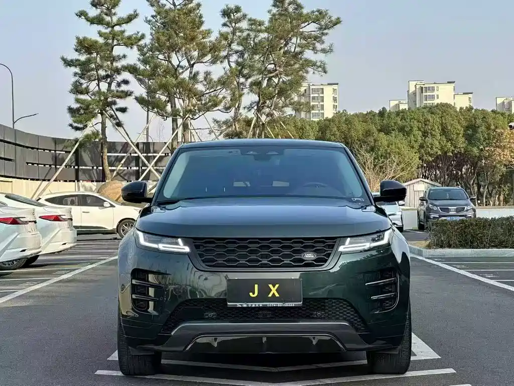 Land Rover Range Rover Evoque L 249PS R-Dynamic Luxury Edition 2022 Model Year Refresh 2022 - thumbnail 2