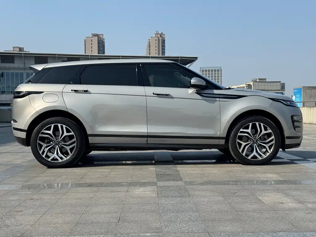 Land Rover Range Rover Evoque L 249PS R-Dynamic Luxury Edition 2022 - thumbnail 4