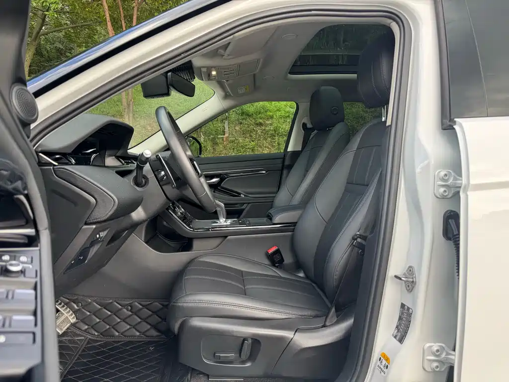 Land Rover Range Rover Evoque 2022 L 200PS R-Dynamic Standard Elite Edition 2022 - thumbnail 16