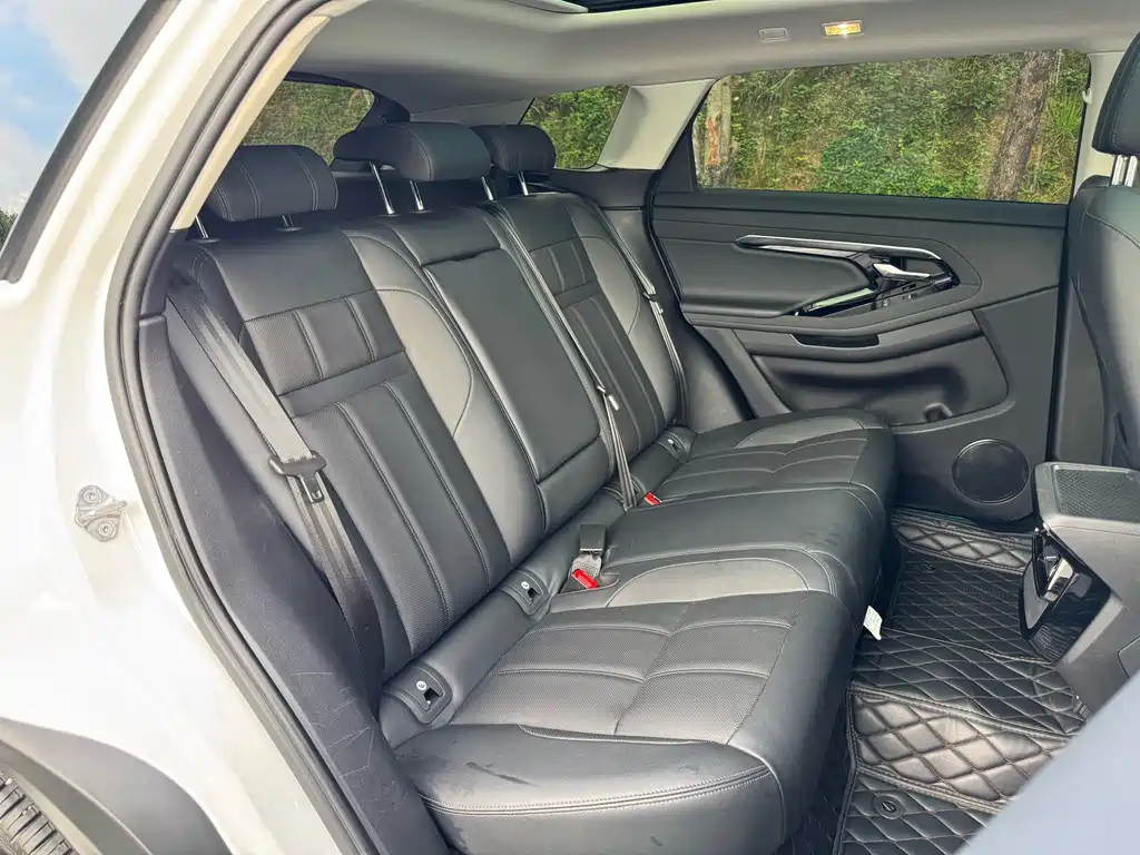 Land Rover Range Rover Evoque 2022 L 200PS R-Dynamic Standard Elite Edition 2022 - thumbnail 22