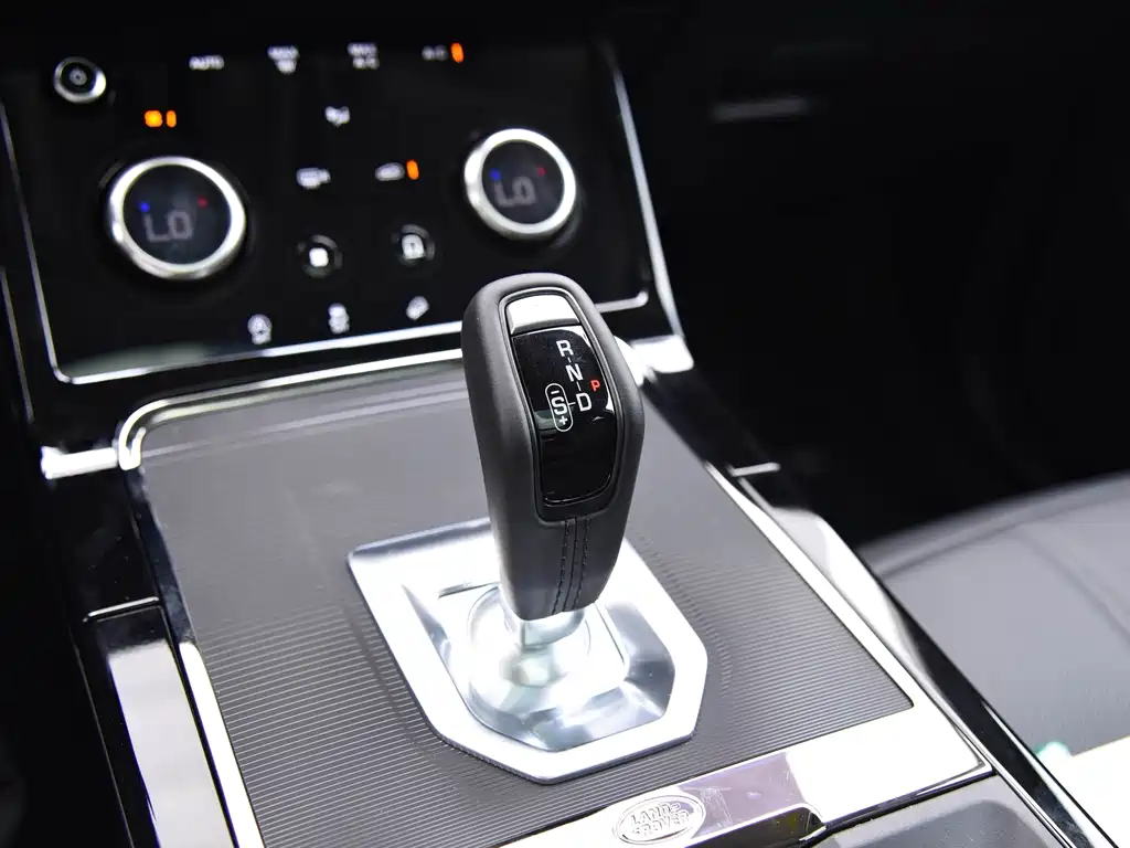Land Rover Range Rover Evoque 2022 L 200PS R-Dynamic Standard Elite Edition 2022 - thumbnail 28