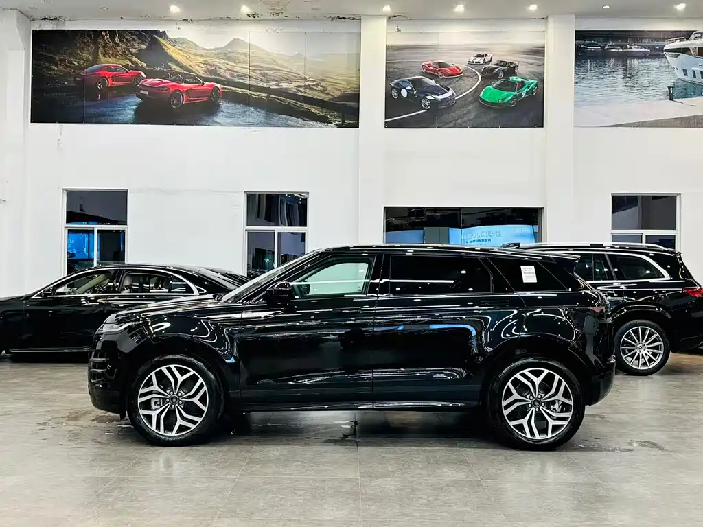 Land Rover Range Rover Evoque L SE 2026 380TSI AWD 2026 - thumbnail 3