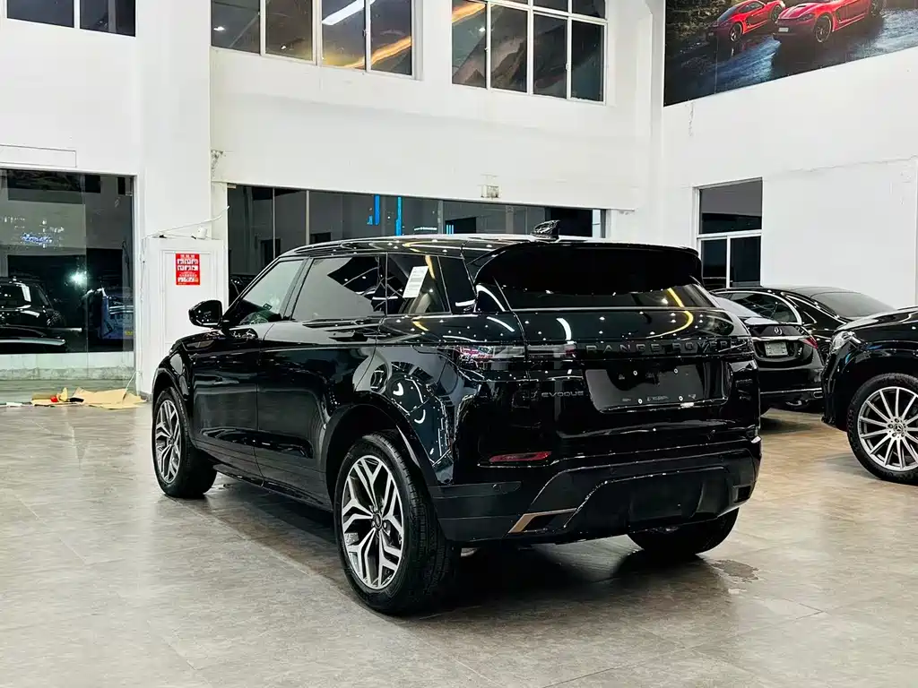Land Rover Range Rover Evoque L SE 2026 380TSI AWD 2026 - thumbnail 4