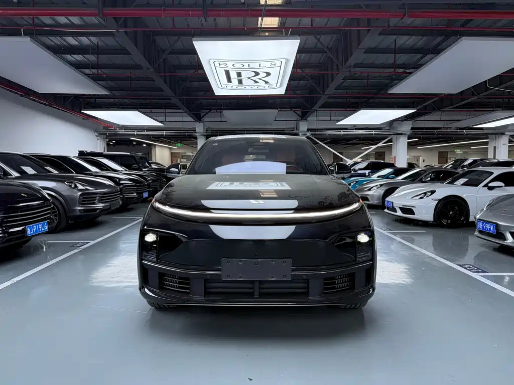Li Auto L7 Pro 2023 2023 - thumbnail 2