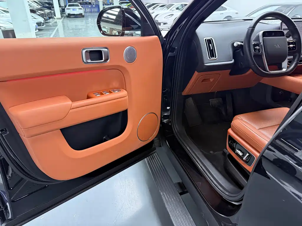 Li Auto L7 Pro 2023 2023 - thumbnail 5