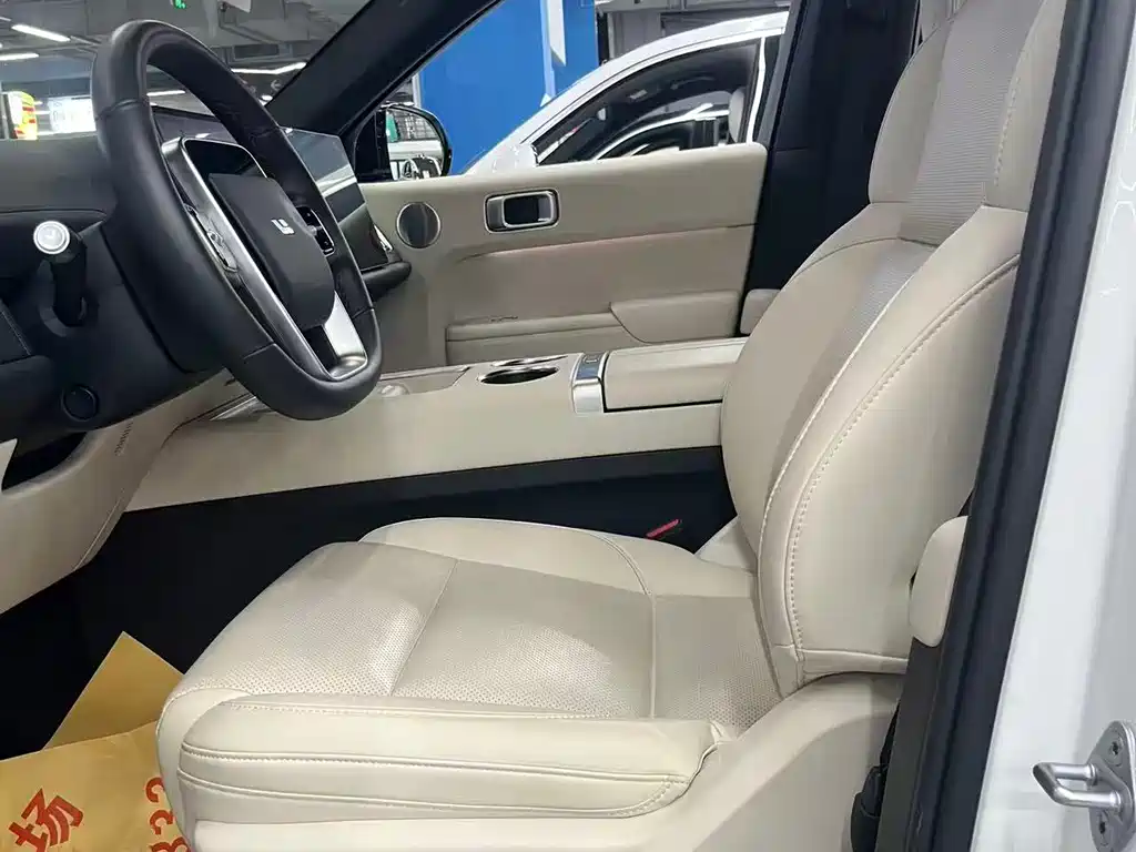 Li Auto L7 Max 2023 2023 - thumbnail 4