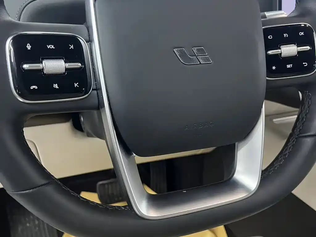 Li Auto L7 Max 2023 2023 - thumbnail 5