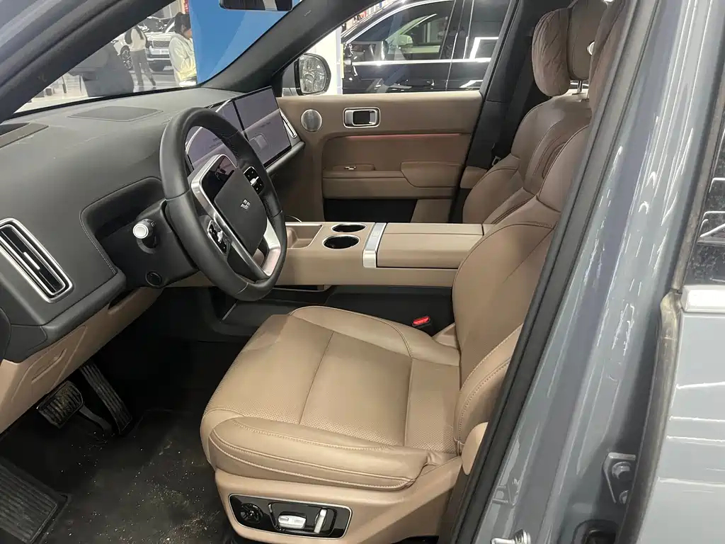 Li Auto Li L7 2025 Max Intelligent Upgrade Edition 2025 - thumbnail 4