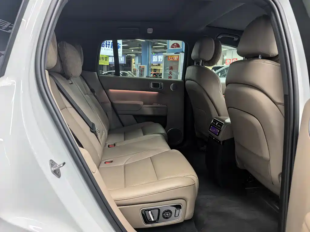 Li Auto Ideal L7 2025 Max Intelligent Upgrade Edition 2025 - thumbnail 9