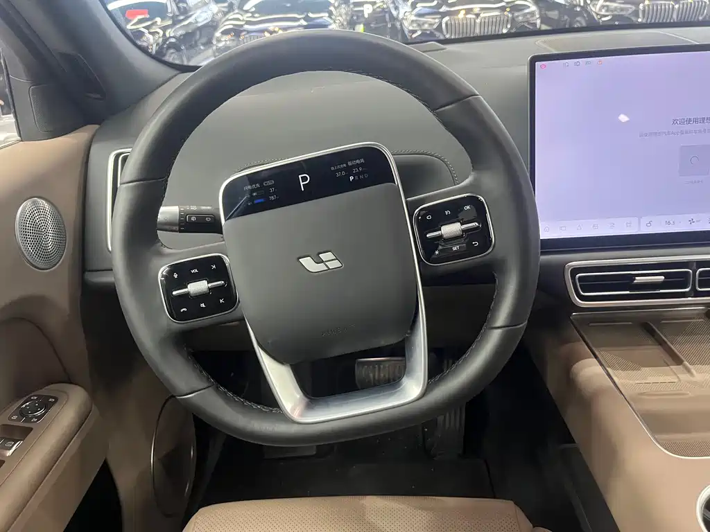 Li Auto Li L7 2025 Max Intelligent Upgrade Edition 2025 - thumbnail 8