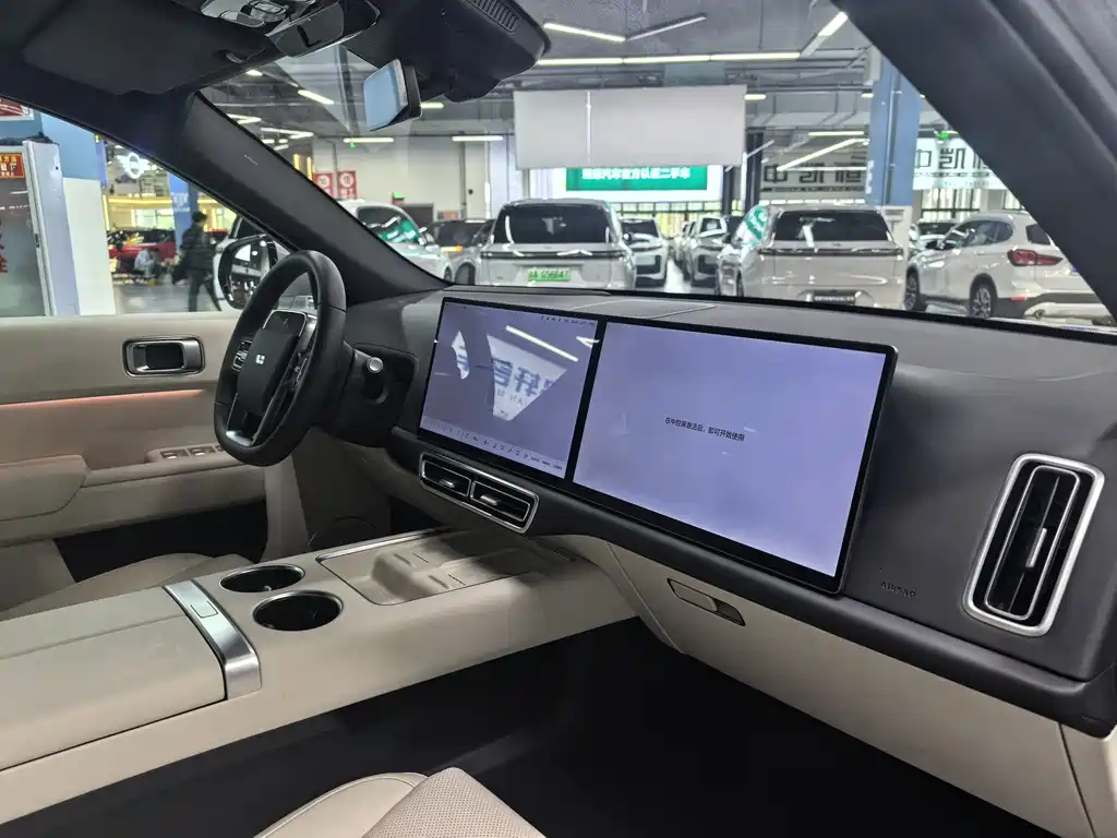 Li Auto Ideal L7 2025 Max Smart Refresh Edition 2025 - thumbnail 14