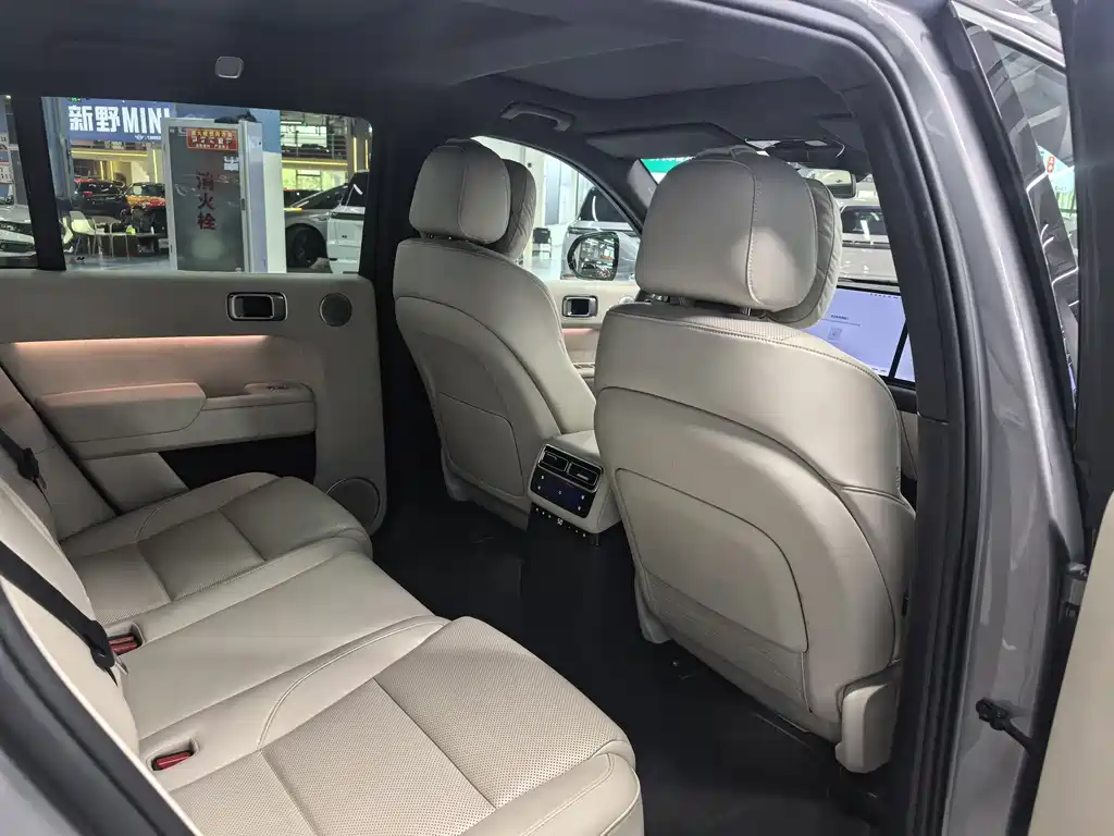 Li Auto Ideal L7 2025 Max Smart Refresh Edition 2025 - thumbnail 18