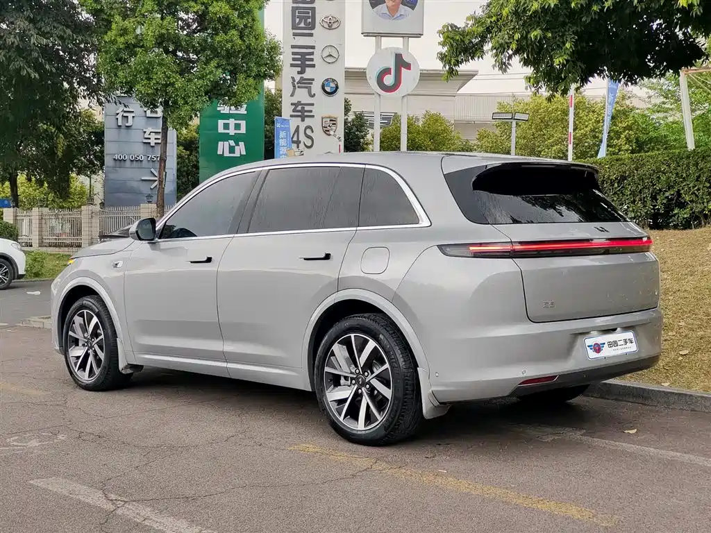 Li Auto L7 Pro 2023 2023 - thumbnail 4