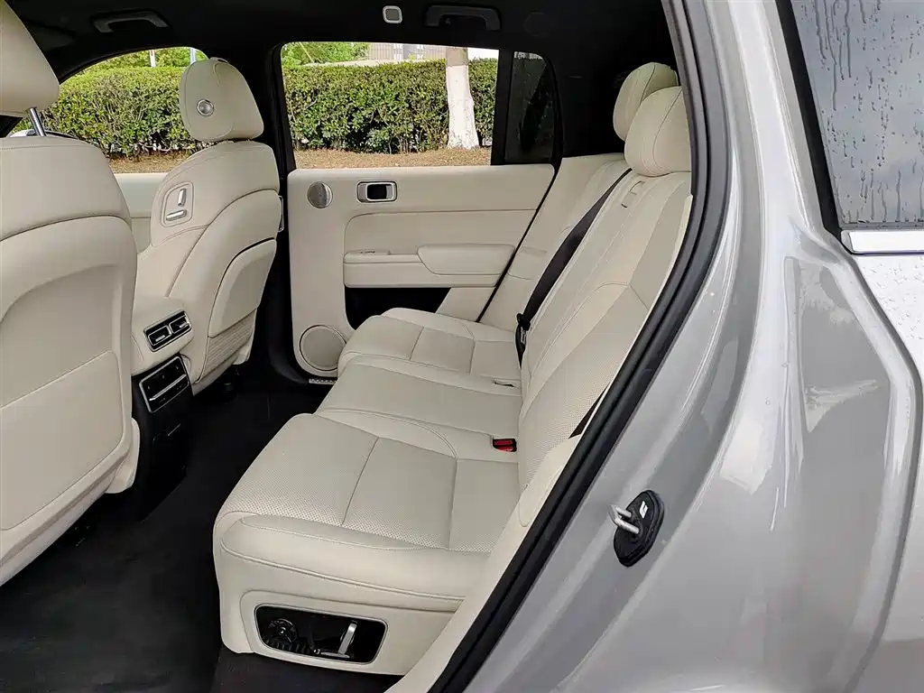 Li Auto L7 Pro 2023 2023 - thumbnail 8