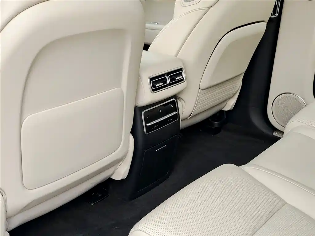 Li Auto L7 Pro 2023 2023 - thumbnail 9