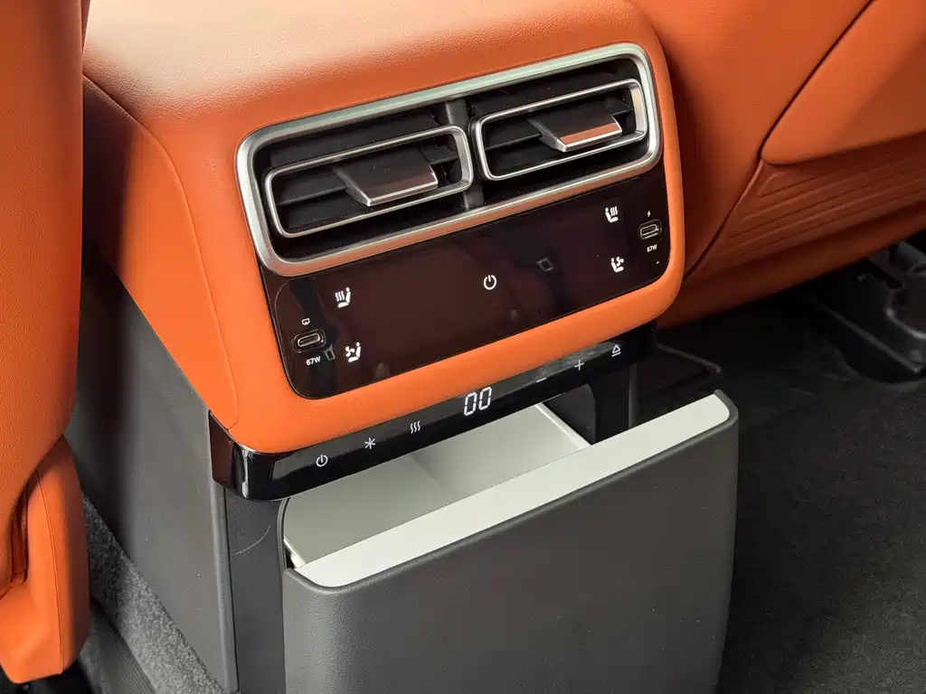 Li Auto Ideal L7 2025 Max Intelligent Upgrade Edition 2025 - thumbnail 9