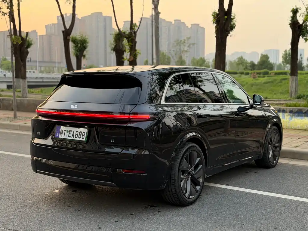 Li Auto Ideal L7 2025 Max Intelligent Upgrade Edition 2025 - thumbnail 7