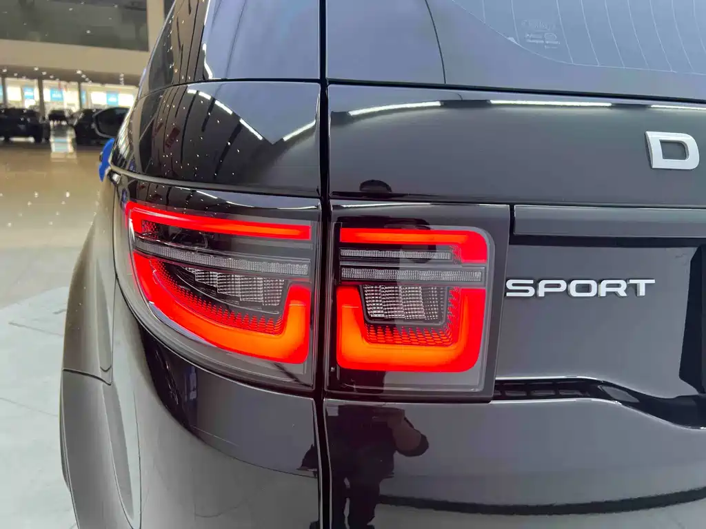 Land Rover Discovery Sport 2025 249PS Performance Tech Edition 2025 - thumbnail 8