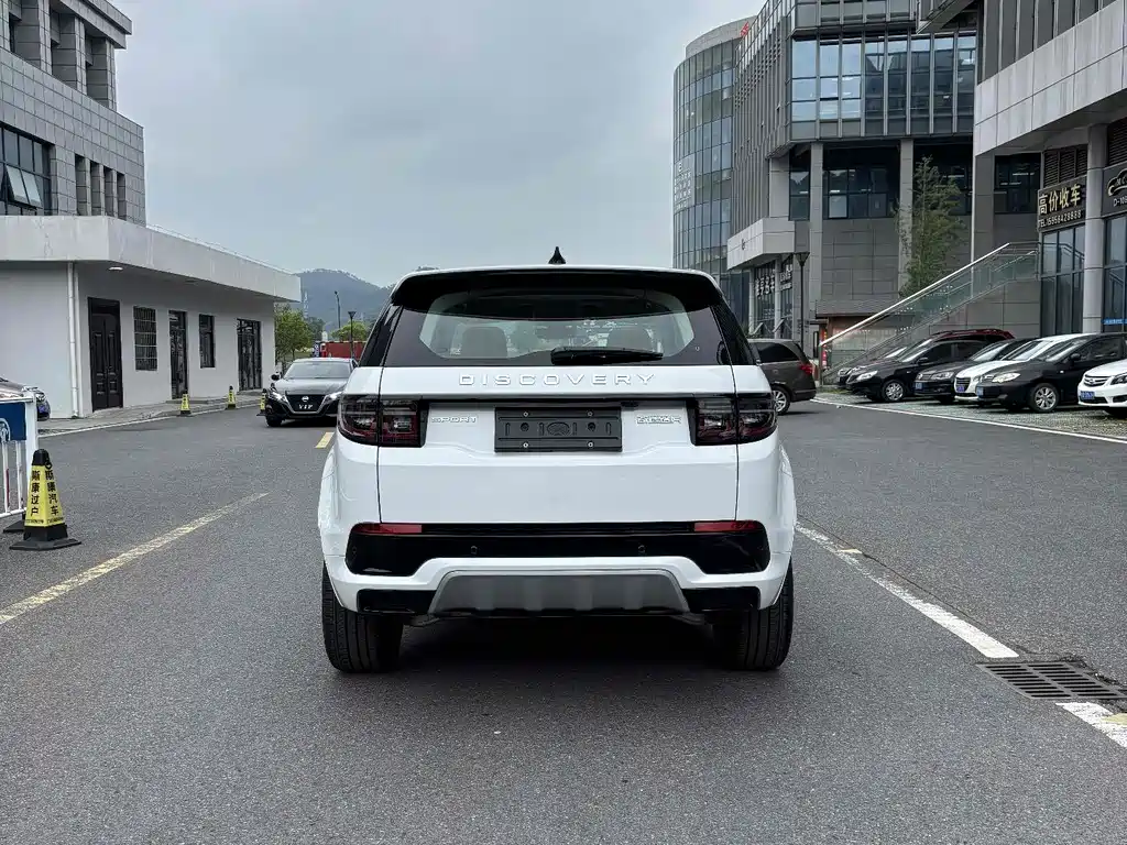 Land Rover Discovery Sport 2025 249PS Performance Tech Edition 2026 - thumbnail 5