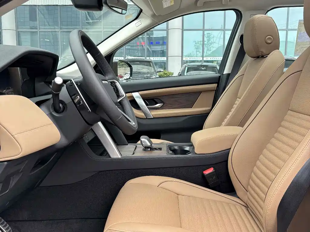 Land Rover Discovery Sport 2025 249PS Performance Tech Edition 2026 - thumbnail 8