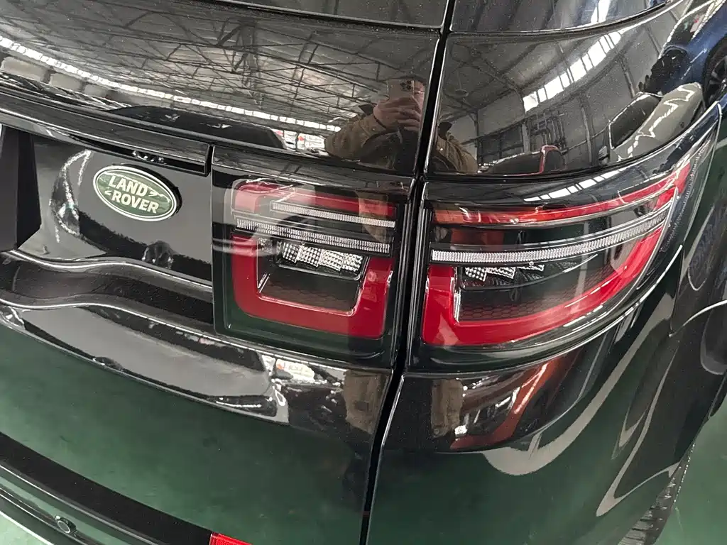 Land Rover Discovery Sport 2025 249PS Explore Special Edition 2025 - thumbnail 10