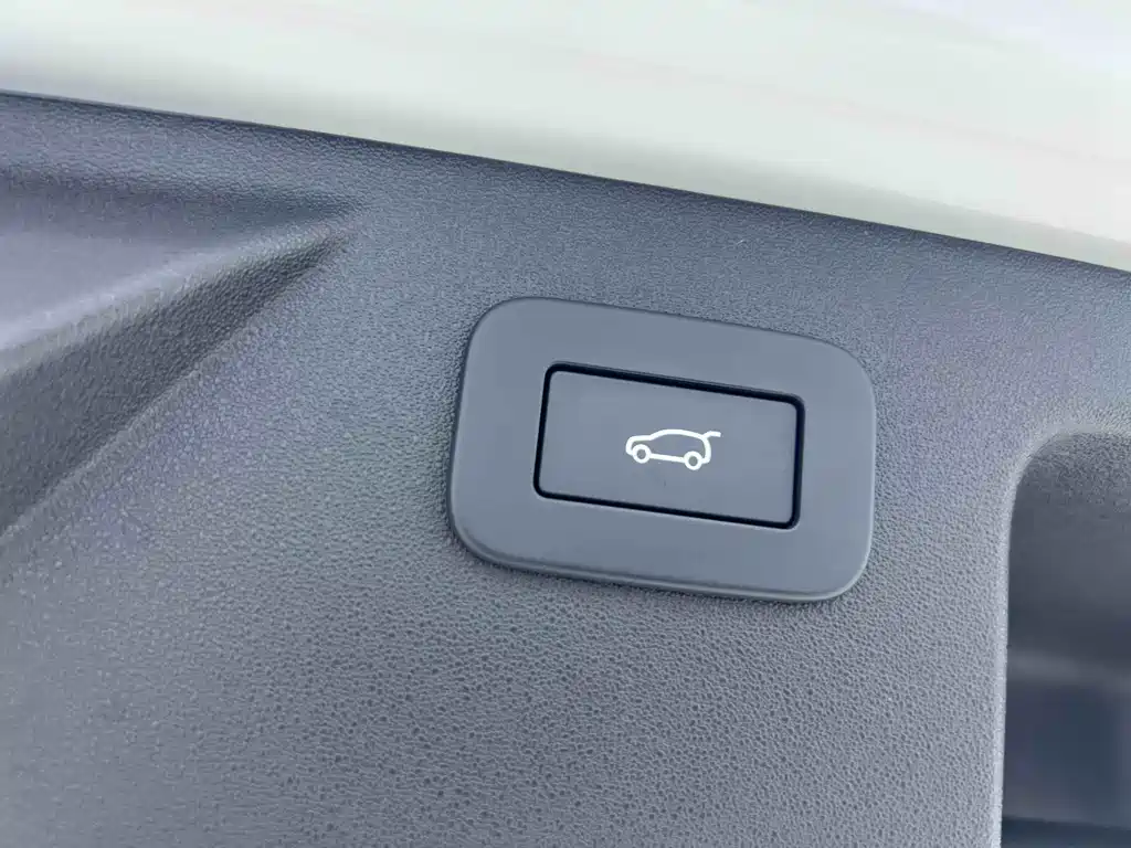Land Rover Discovery Sport 2025 249PS Performance Tech Edition 2025 - thumbnail 11