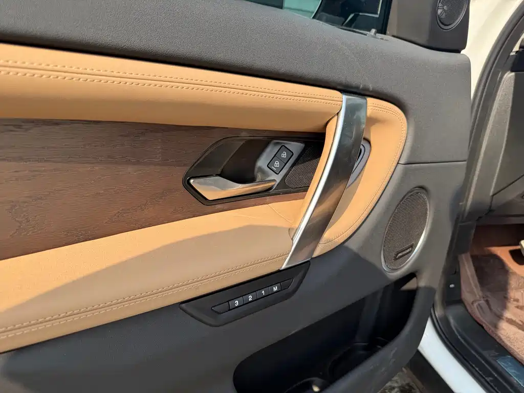 Land Rover Discovery Sport 2025 249PS Performance Tech Edition 2025 - thumbnail 11