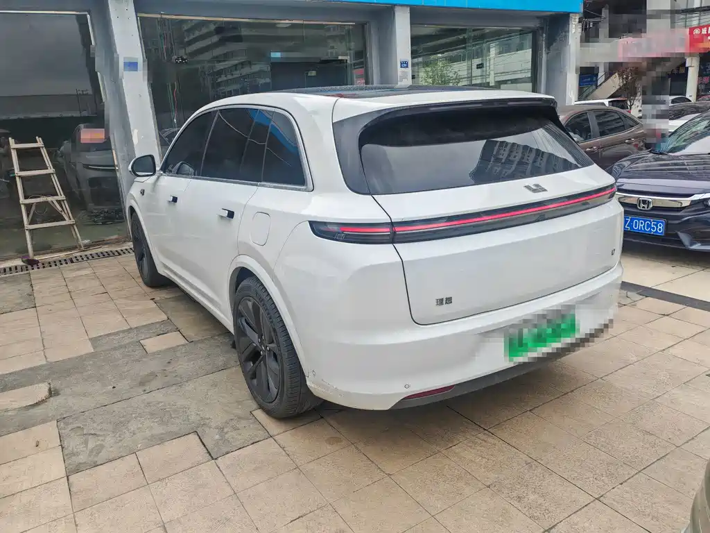 Li Auto L7 Pro 2023 2023 - thumbnail 10