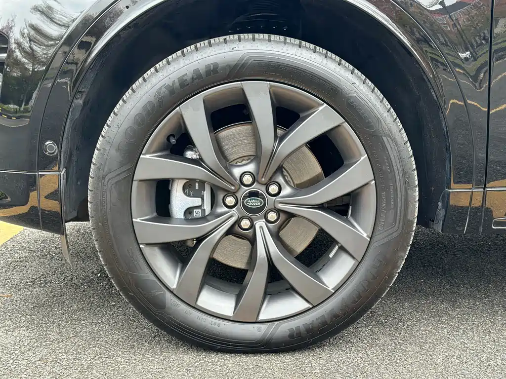 Land Rover Discovery Sport 2025 249PS Explorer Special Edition 2025 - thumbnail 10