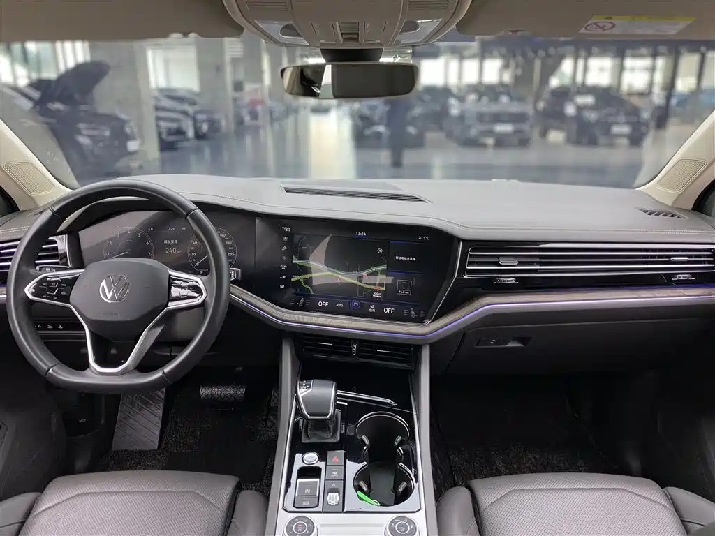 Volkswagen Volkswagen Touareg 2022 3.0TSI R-Line Black Sport Package 2022 - thumbnail 7