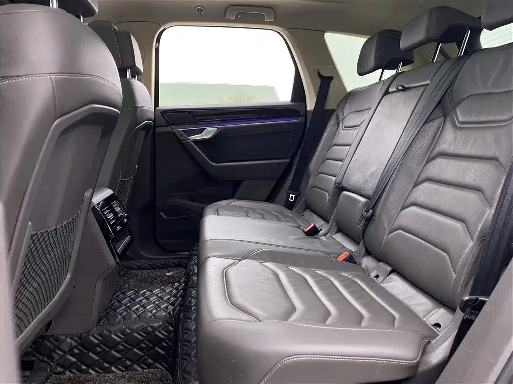 Volkswagen Volkswagen Touareg 2022 3.0TSI R-Line Black Sport Package 2022 - thumbnail 10