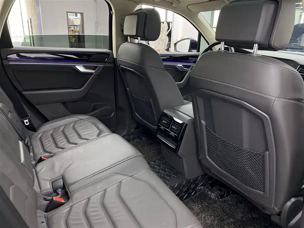 Volkswagen Volkswagen Touareg 2022 3.0TSI R-Line Black Sport Package 2022 - thumbnail 13