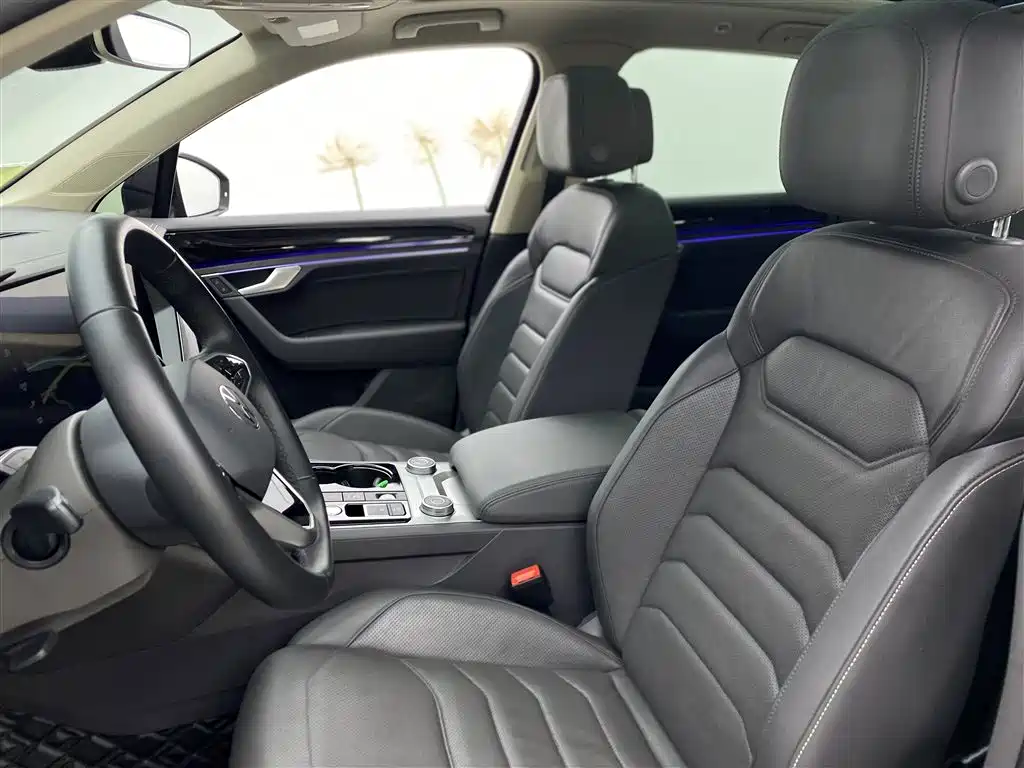 Volkswagen Volkswagen Touareg 2022 3.0TSI R-Line Black Sport Package 2022 - thumbnail 26