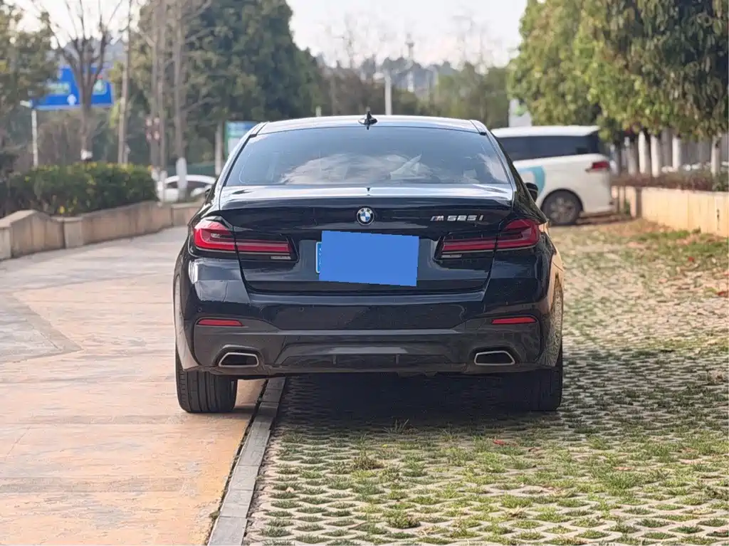 BMW BMW 5 Series (Imported) 2021 Model 525i M Sport Package 2021 - thumbnail 7